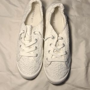 Madden girl slip on size 10